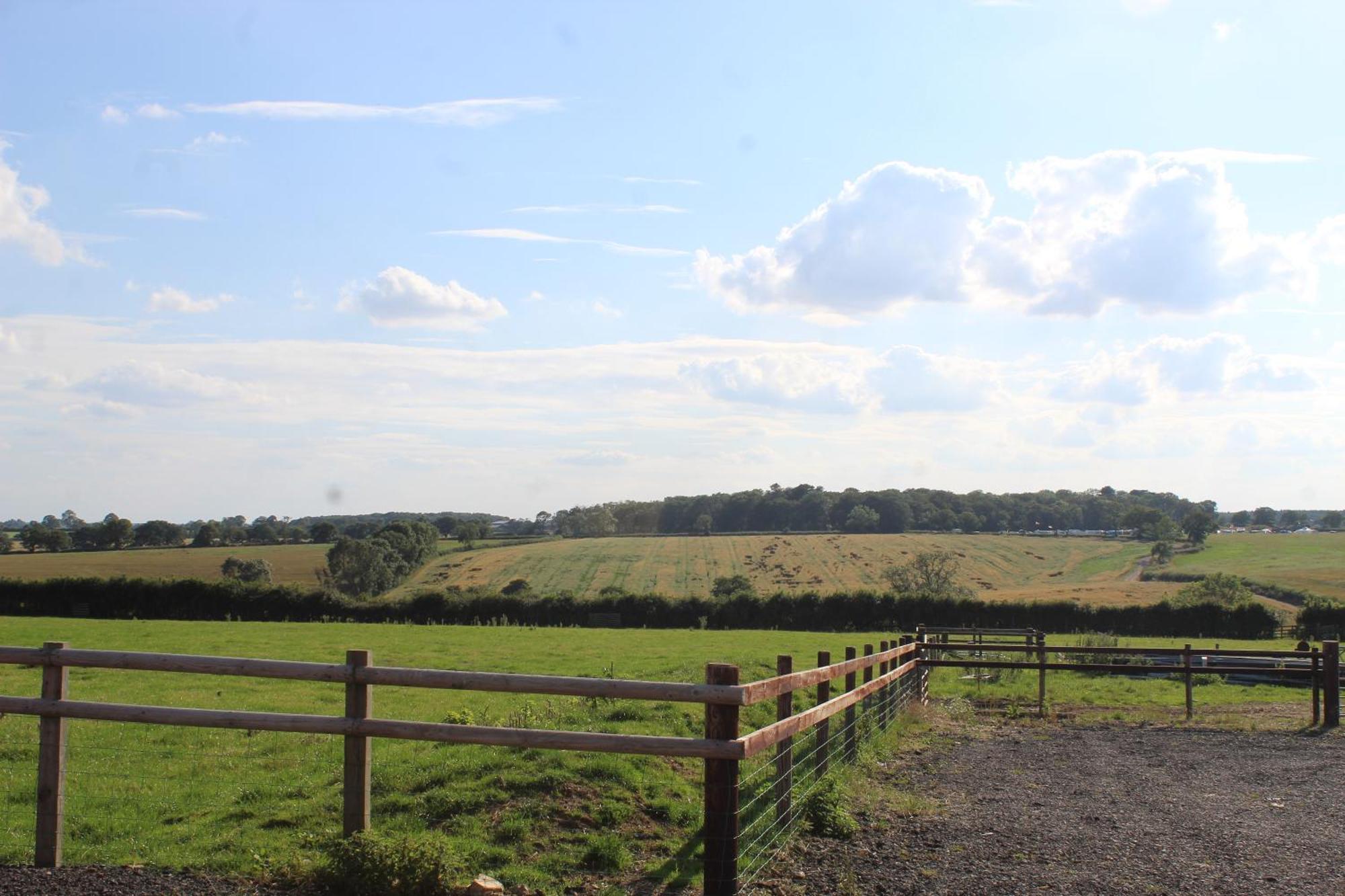 Parkfields Barns Self Catering Accommodation Buckingham Bagian luar foto